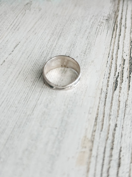 Native American 3 Stone Turquoise Ring 10.5