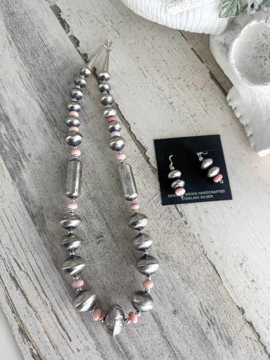 Native American Navajo Pearls 20" & Pink Conch Set