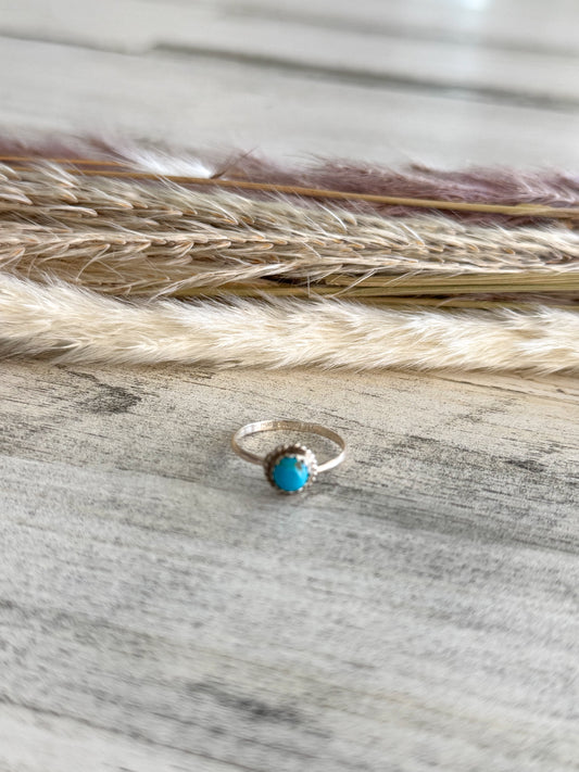 Native American Dainty Turquoise Ring 6