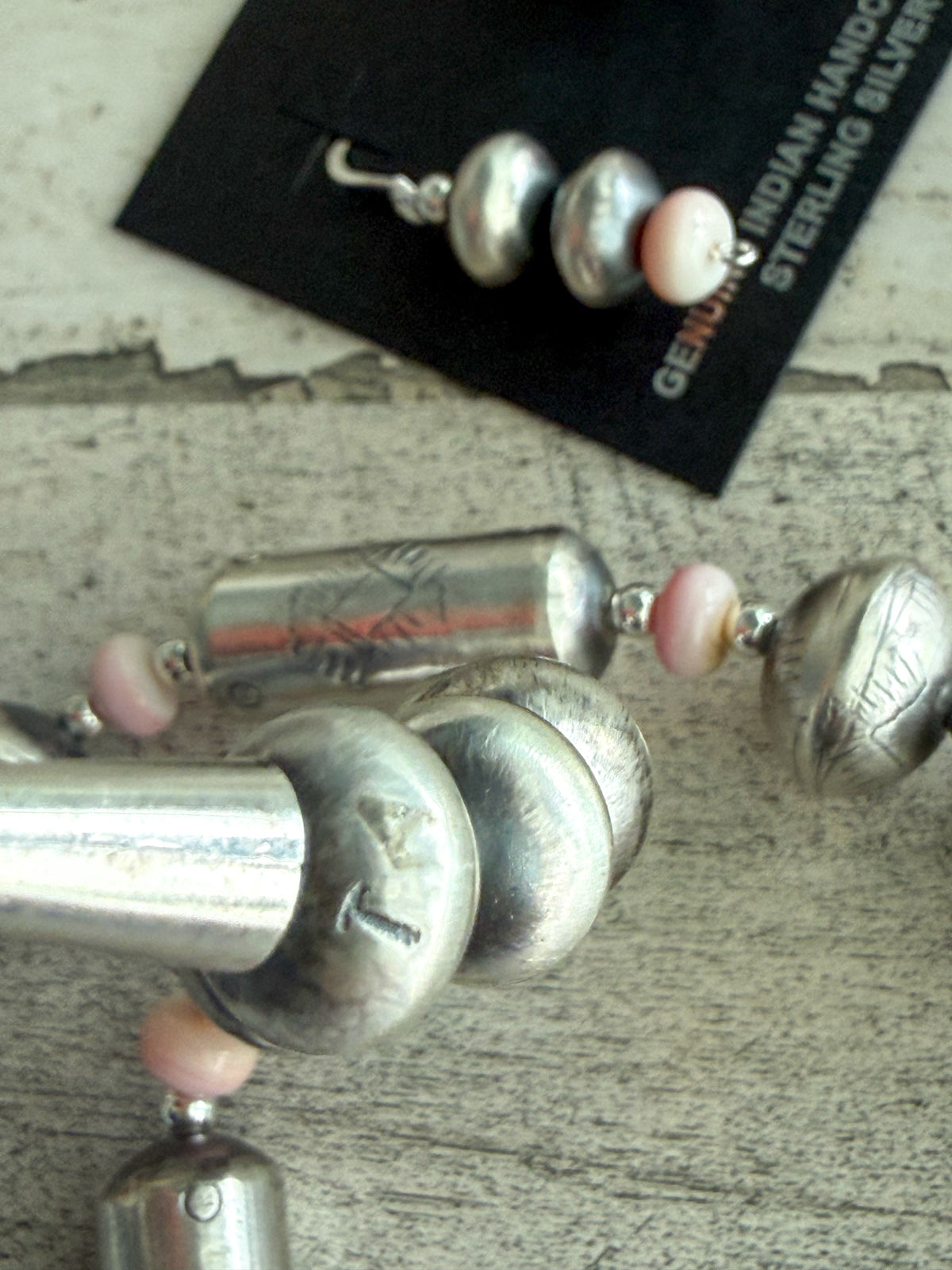 Native American Navajo Pearls 20" & Pink Conch Set